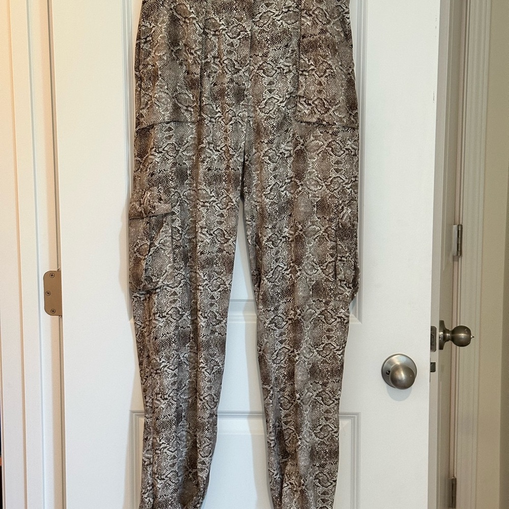 Walter Baker Brown Snake Light Weight Print Pants Size 4